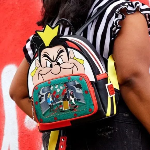Loungefly Disney Queen of Hearts Villain Scene Mini Backpack & Zip Around Wallet - Picture 7 of 16